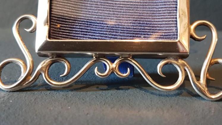 Small Victorian Silver Wire Work Frame - Image 5