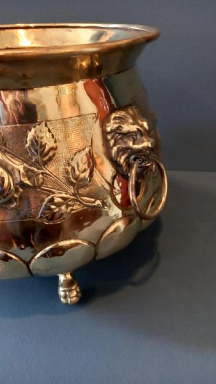 Mid Victorian Cast Brass Jardiniere - Image 3