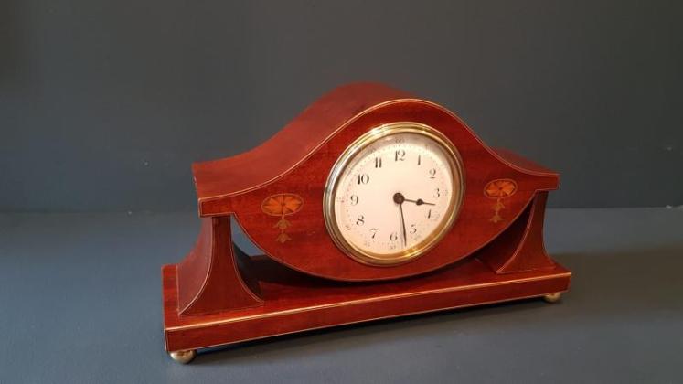 Fine Quality Edwardian Inlaid Mahogany Mantel Clock - Image 2