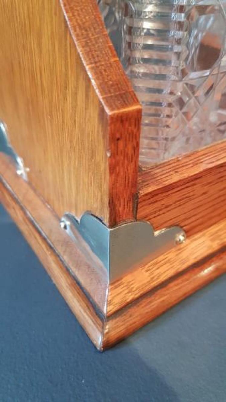 Victorian Oak 2 Bottle Tantalus - Image 2