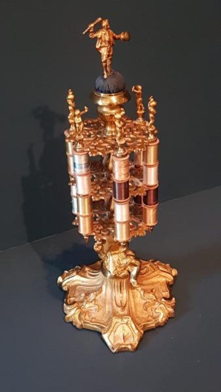Fine Quality Gilt Bronze Bobbin Stand - Image 1