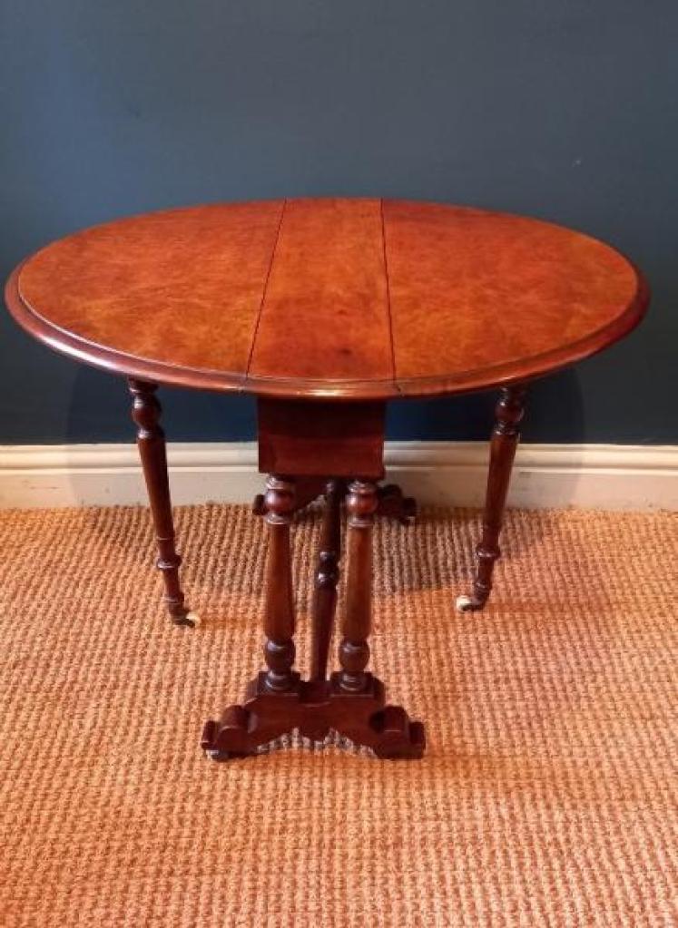 Mid Victorian Figured Walnut Baby Sutherland Table - Image 4