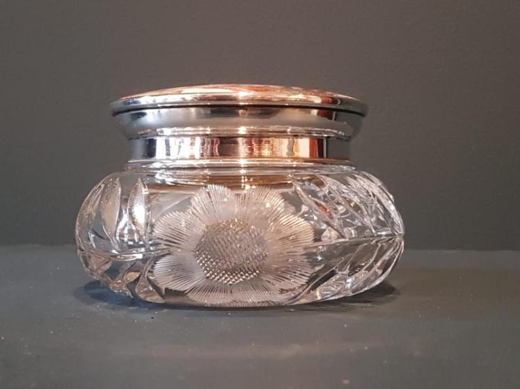 Fine Quality Enamel Top Table Jar - Image 5