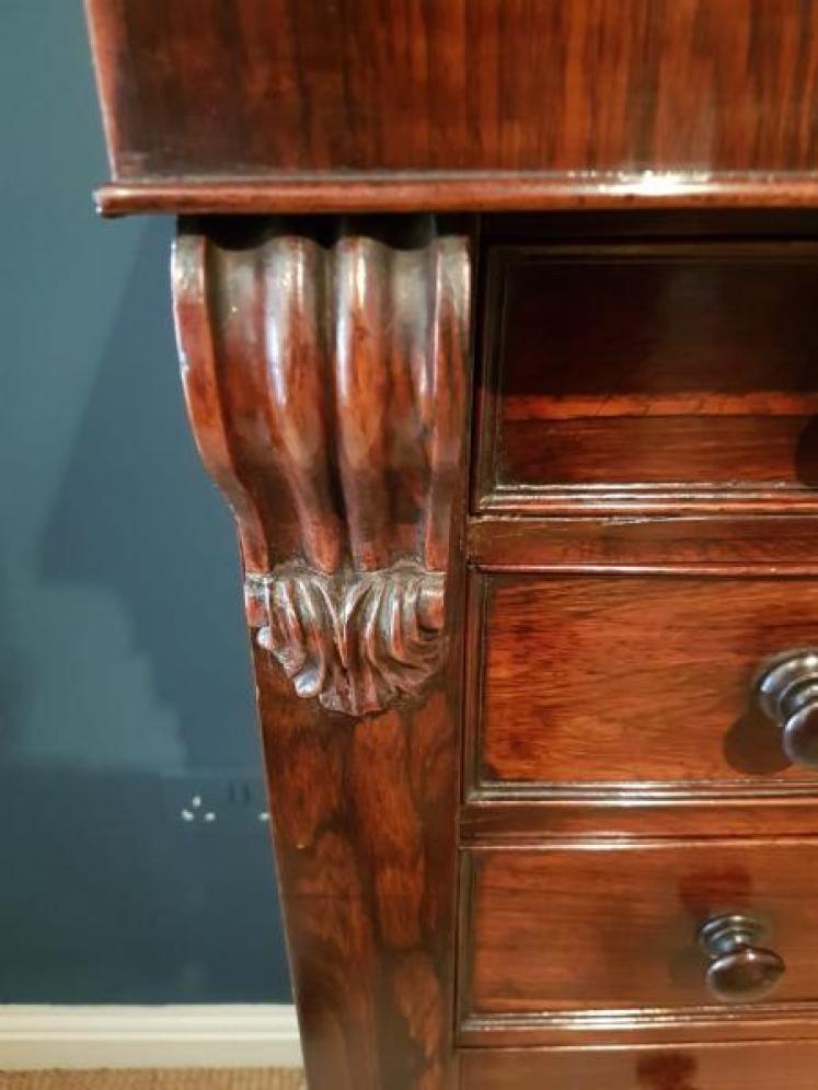 Fine Quality Early Victorian Wellington Chest - Image 5