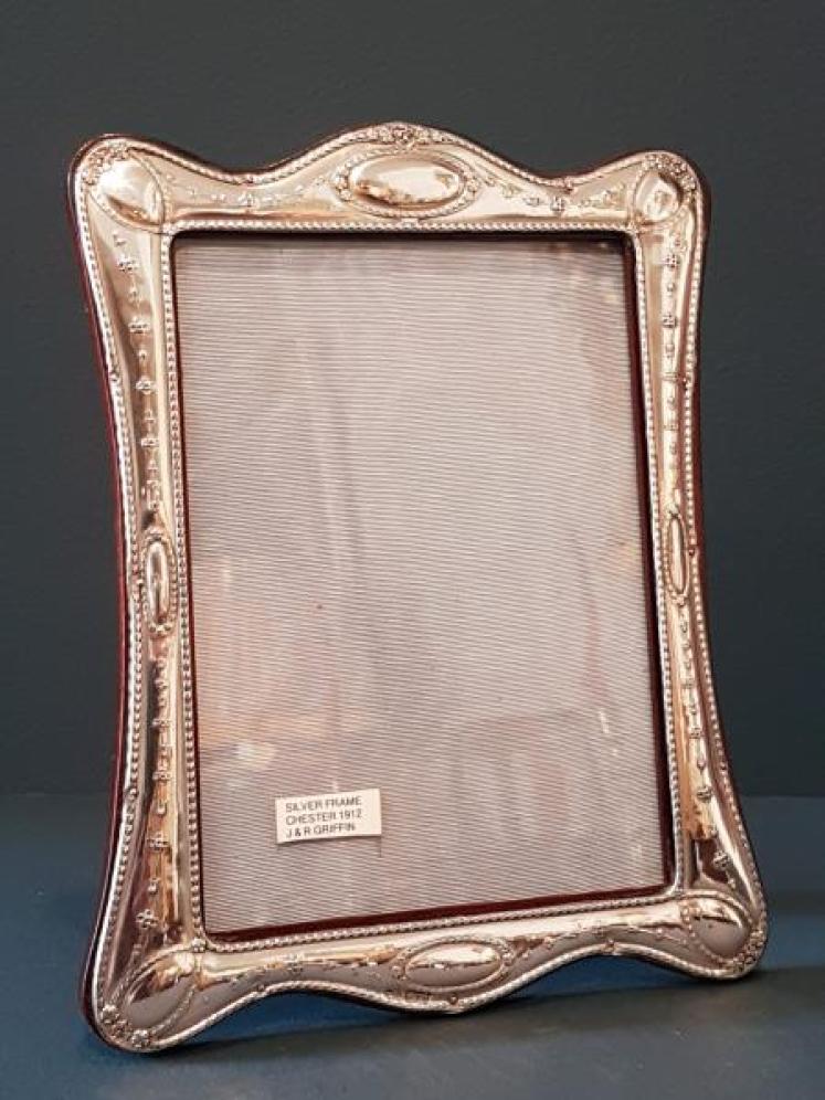 Chester Silver Photo Frame - Image 1