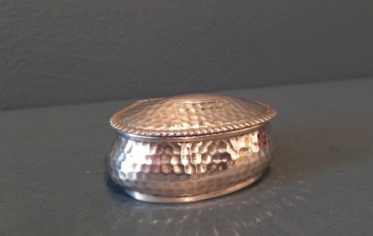 Victorian Silver Planished Table Snuff Box - Image 7