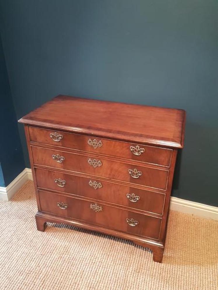 George III Walnut Chest of Drawers - Image 6