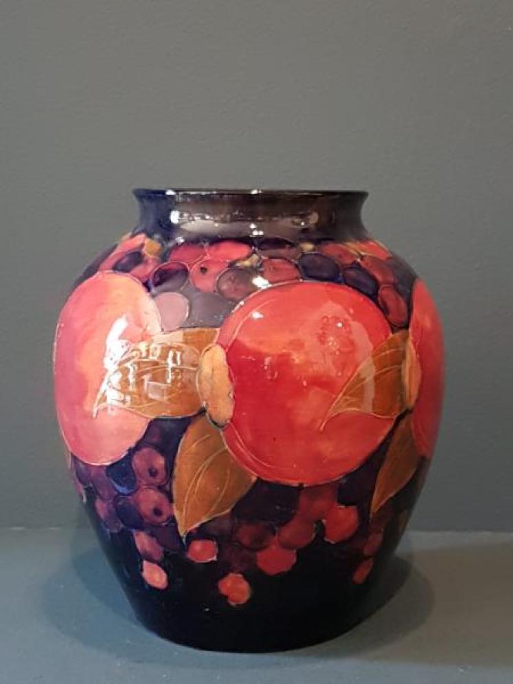 Superb Moorcroft Pomegranate Vase - Image 5