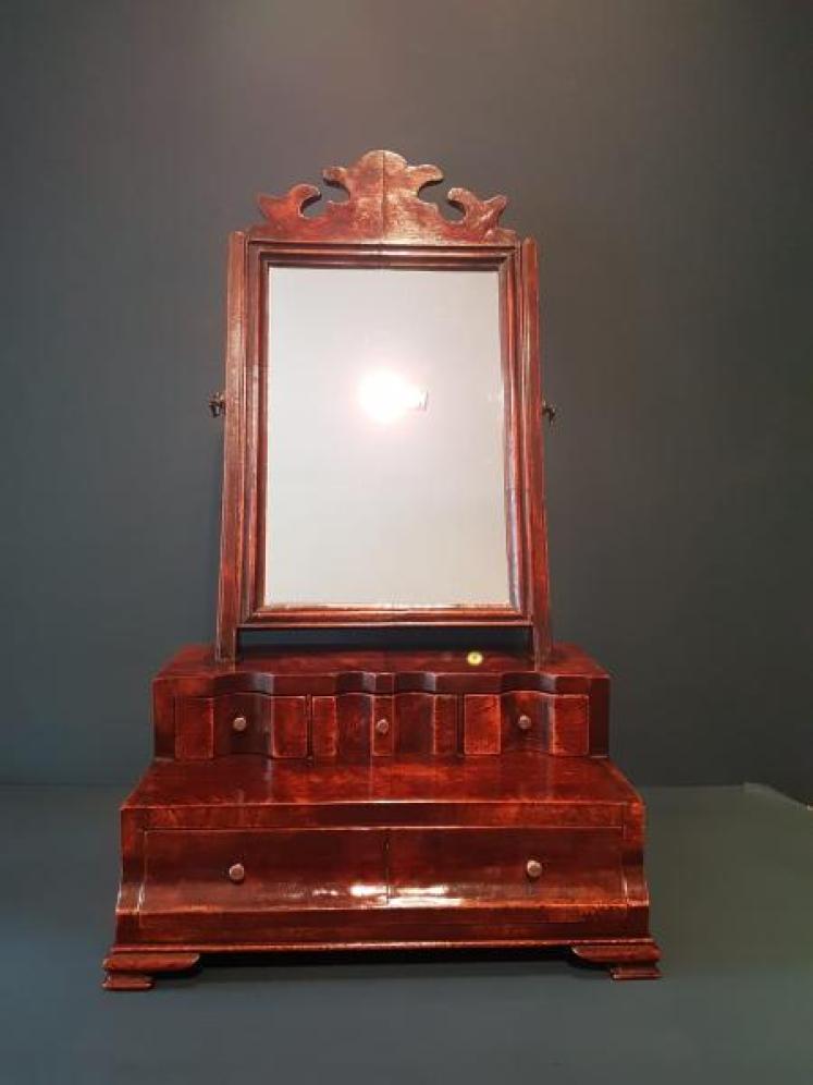 George III Walnut Toilet Mirror - Image 2
