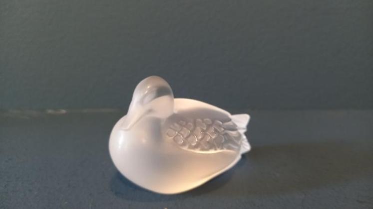 Lalique Opalescent Sitting Duck - Image 2