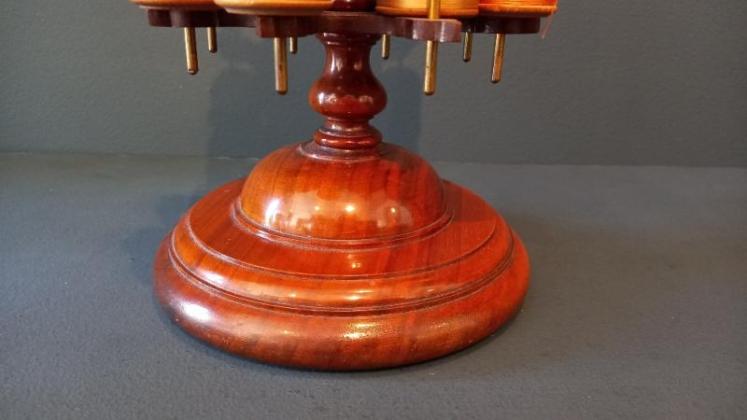 Superb Mid Victorian Walnut Revolving Bobbin Stand - Image 6