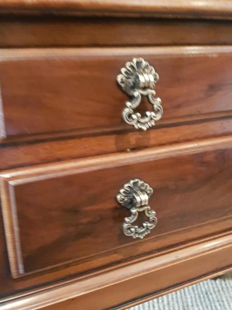 Canteen of Cutlery in Walnut Side Table - Image 6