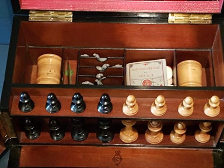 Outstanding Victorian Oak Games Compendium - Image 4