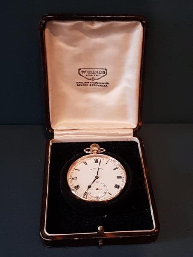9ct Solid Gold Swiss Pocket Watch - Image 1