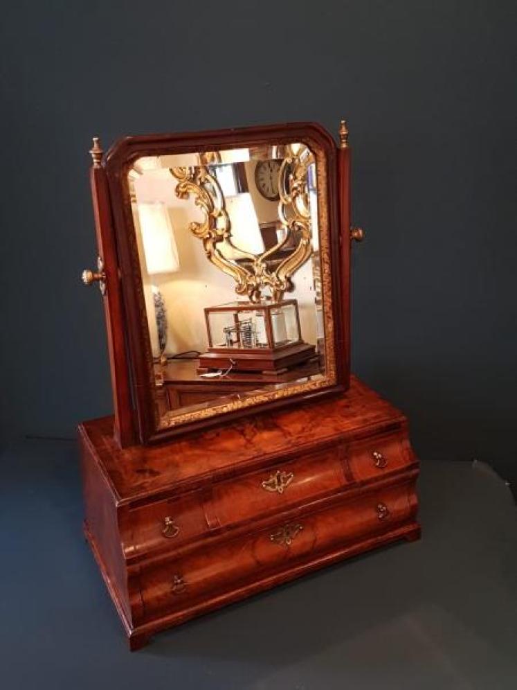George I Walnut Toilet Mirror - Image 7