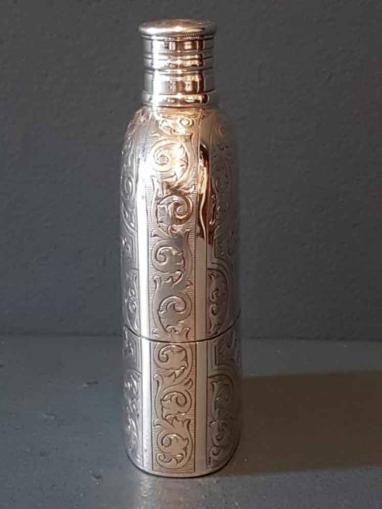 Fine Quality Early Victorian Silver Hip Flask - Image 4
