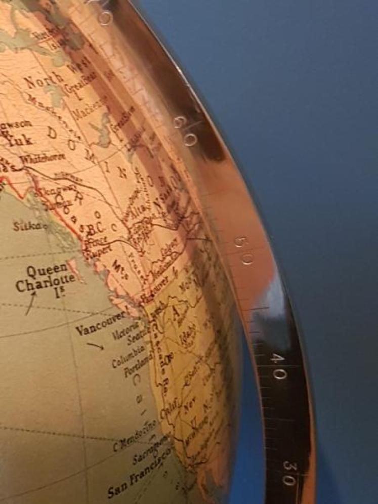 Large 1920's Phillip's Floor Standing Library Globe  - Image 2