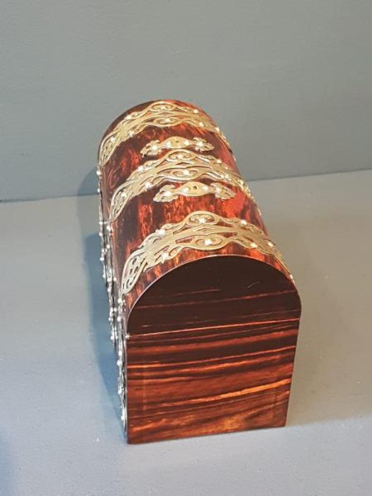 Fine Quality Early Victorian Coromandel Tea Caddy  - Image 7
