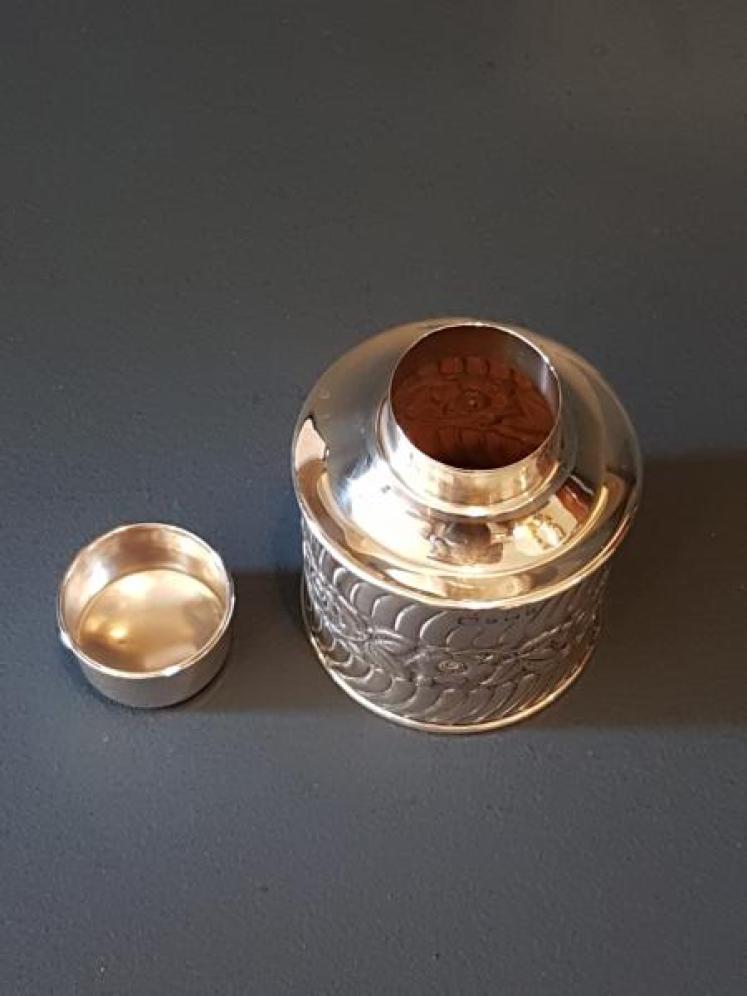 Edwardian Silver Tea Caddy - Image 4