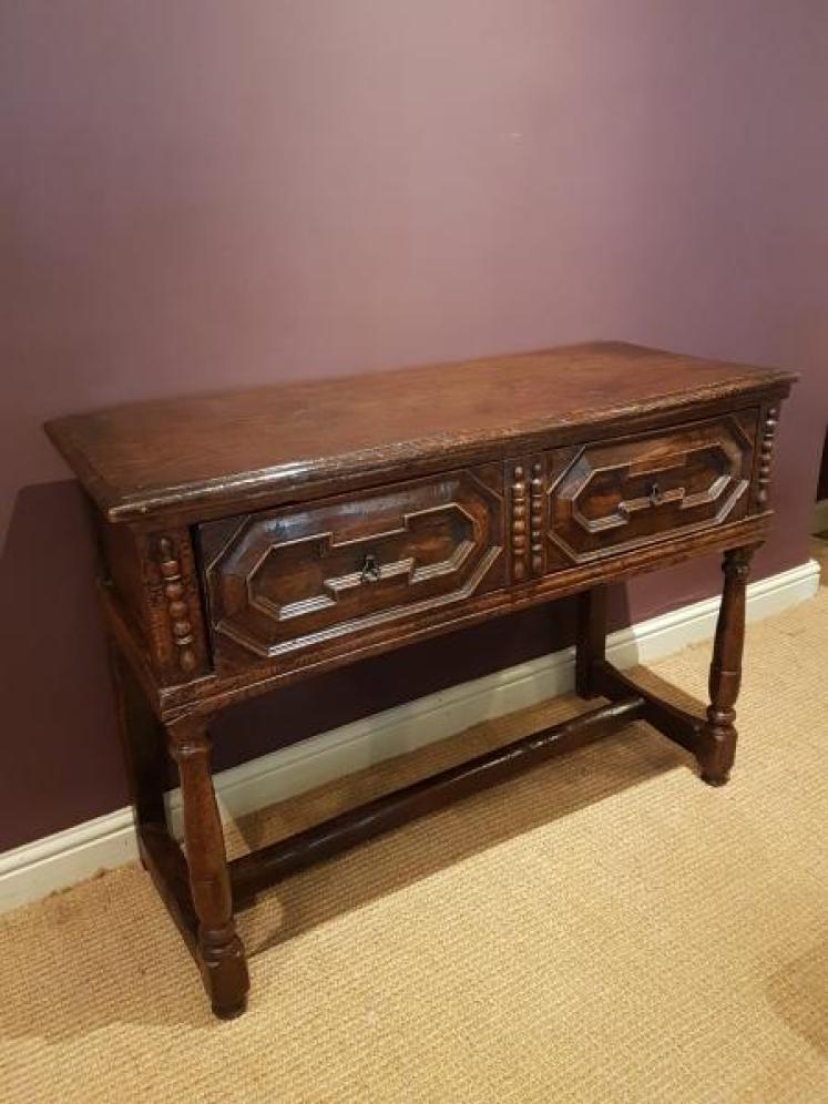Superb James II Oak Dresser  - Image 1