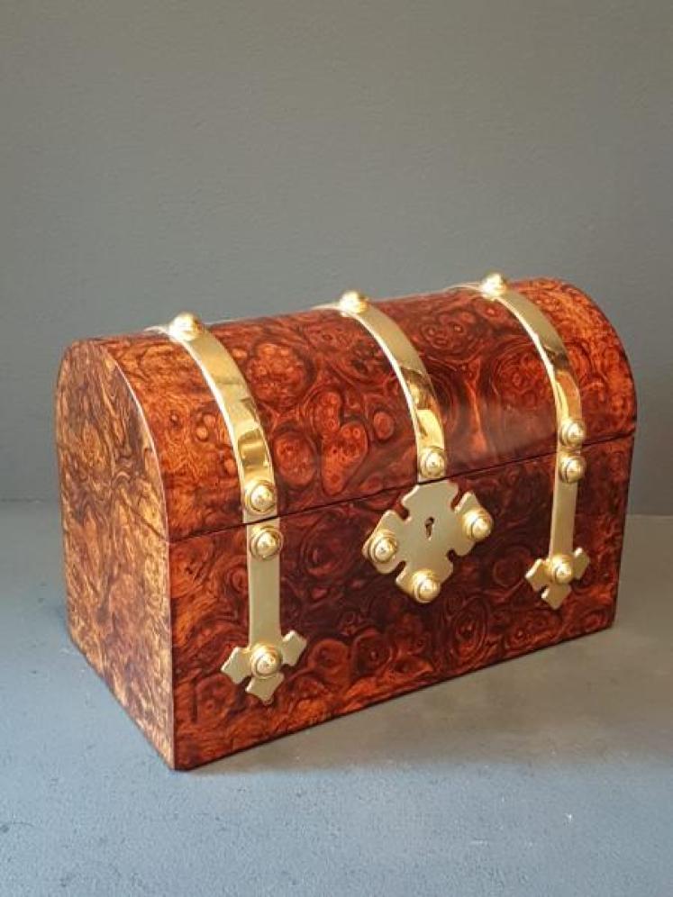 Victorian Burr Walnut Ladies Casket - Image 2