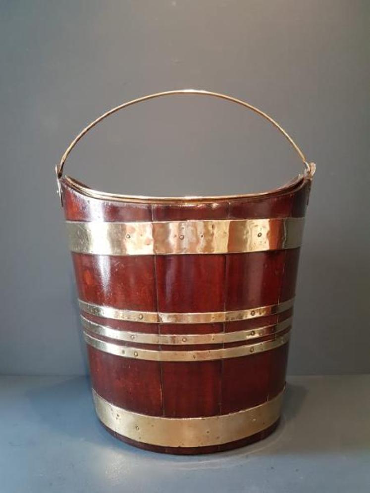 George III Mahogany Peat Bucket  - Image 3