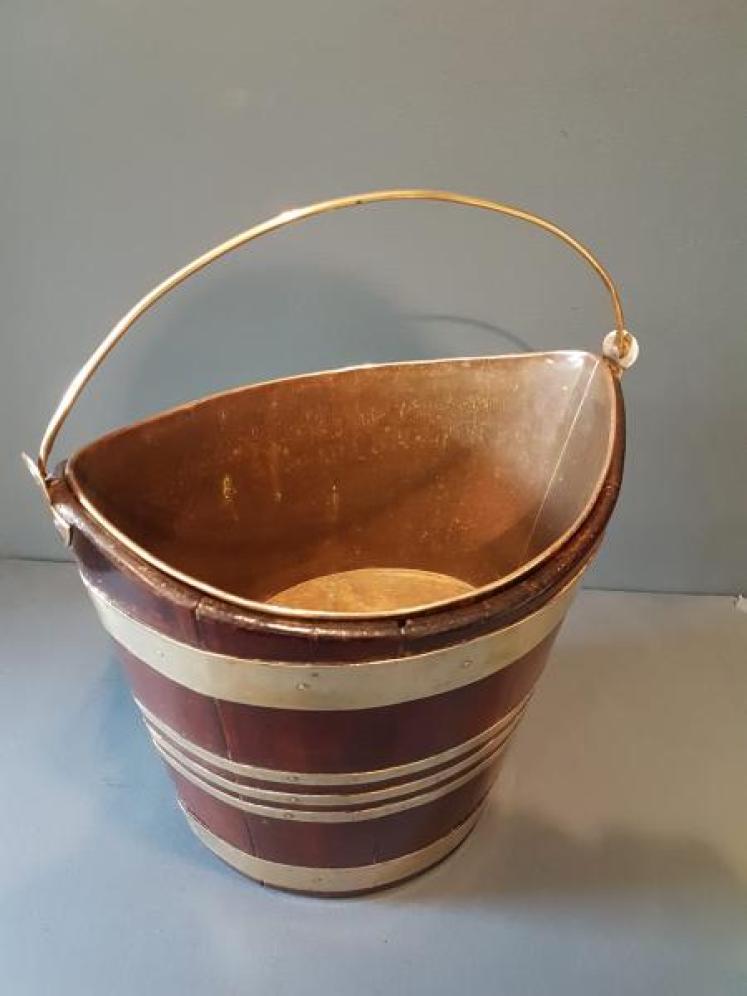 George III Mahogany Peat Bucket  - Image 5
