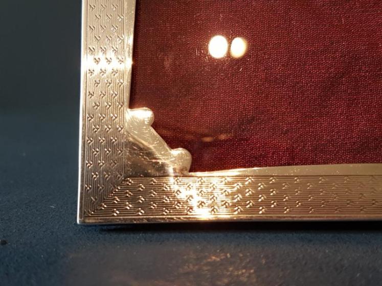 Fine Quality Engraved Silver Photo Frame  - Image 6