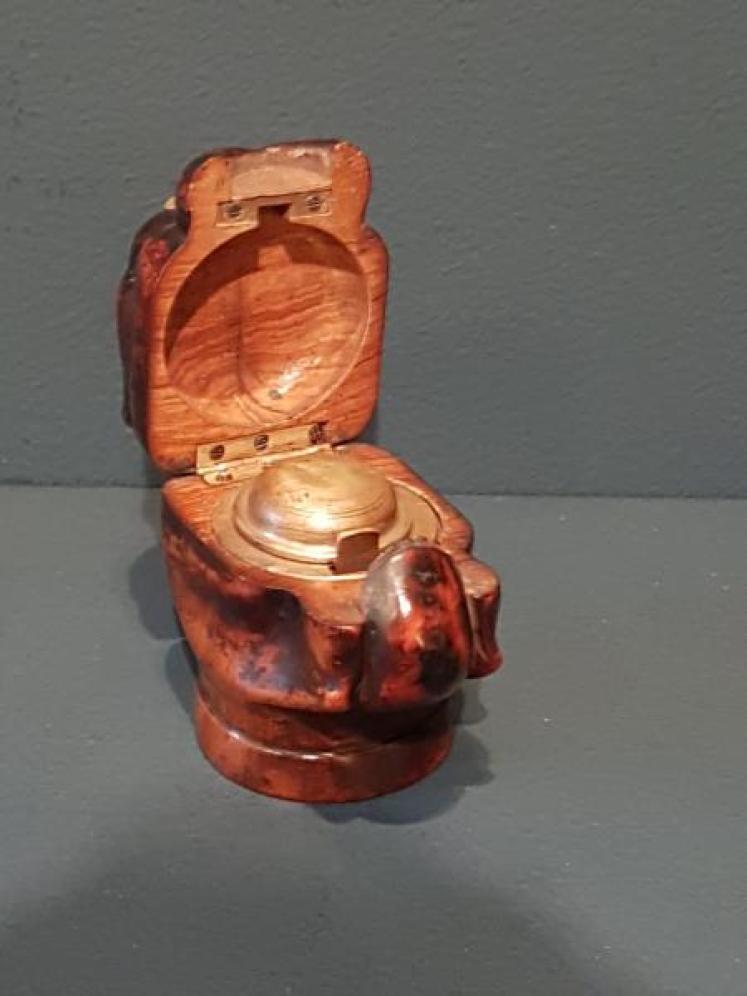 Rare Victorian Treen Bulldog Ink Well - Image 2