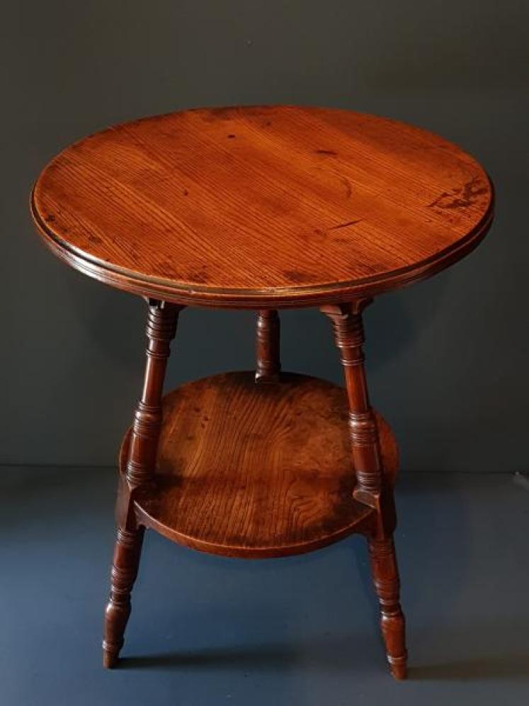 Early Victorian Elm Cricket Table - Image 1