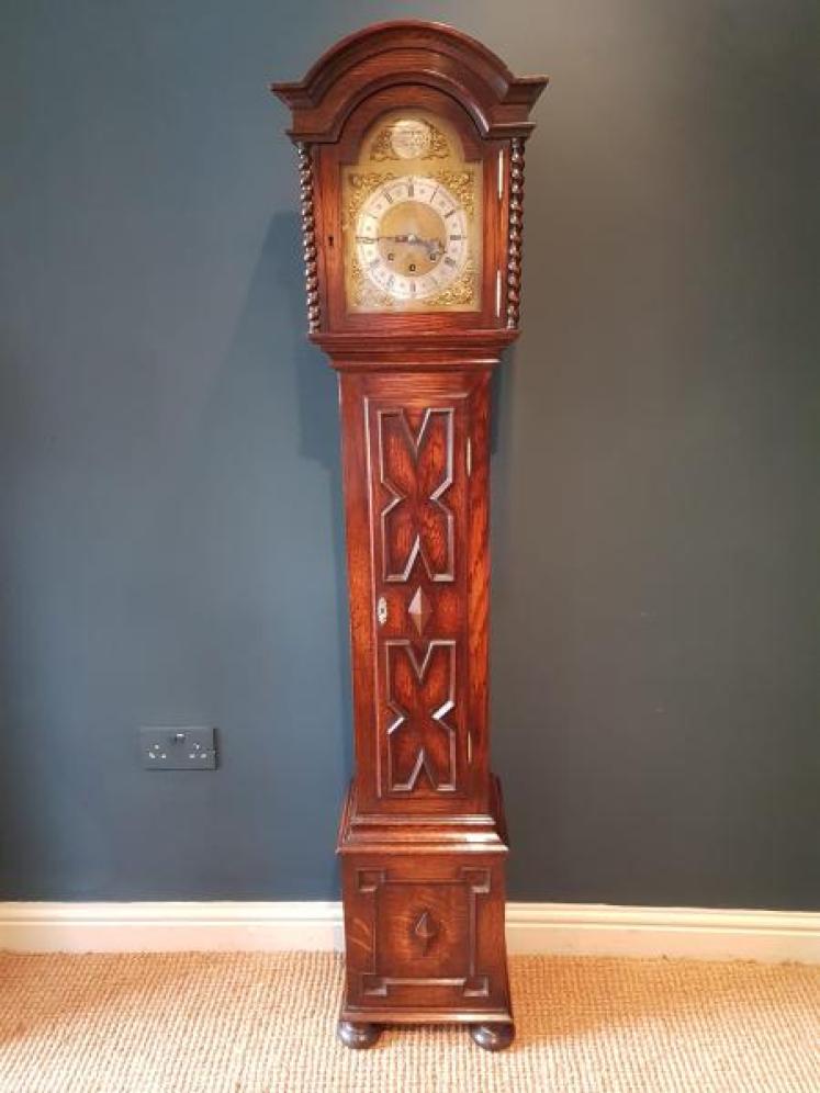 Quality Edwardian Oak Grandmother Clock - Image 1