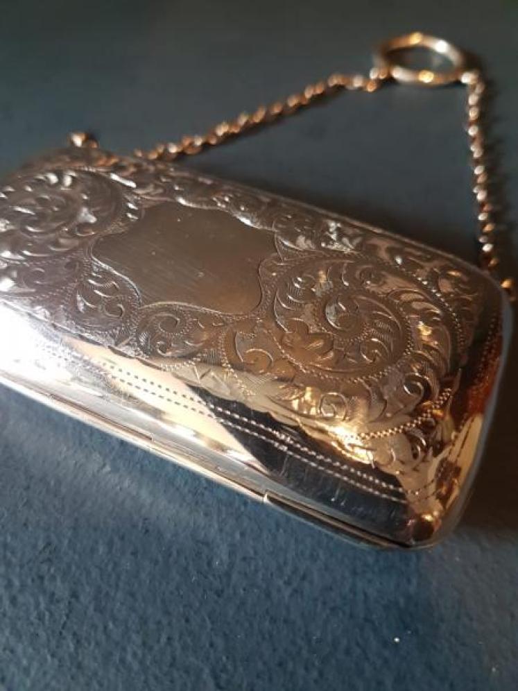 Superb Engraved Silver Purse - Image 5