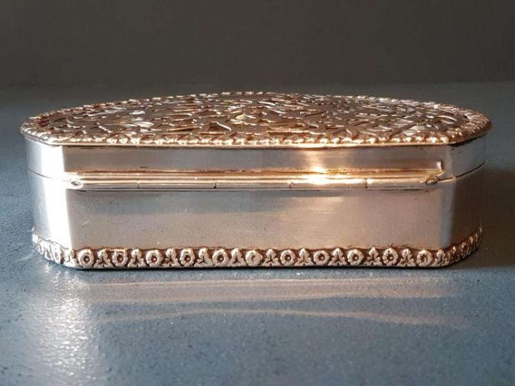 Silver Table Top Potpourri - Image 2