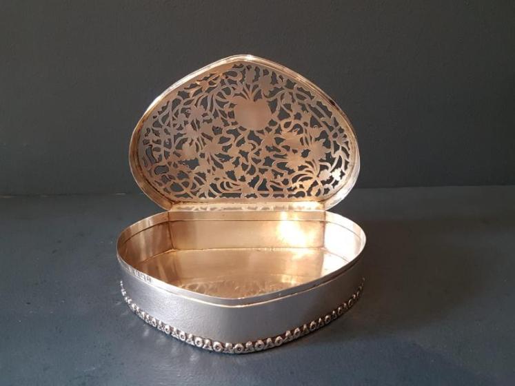 Silver Table Top Potpourri - Image 3