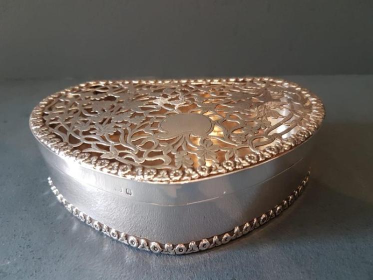 Silver Table Top Potpourri - Image 7