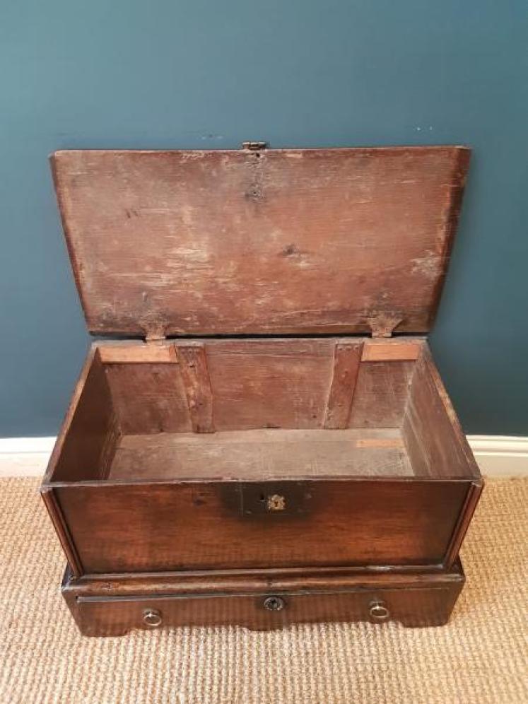 Georgian Oak Coffer Bach - Image 4