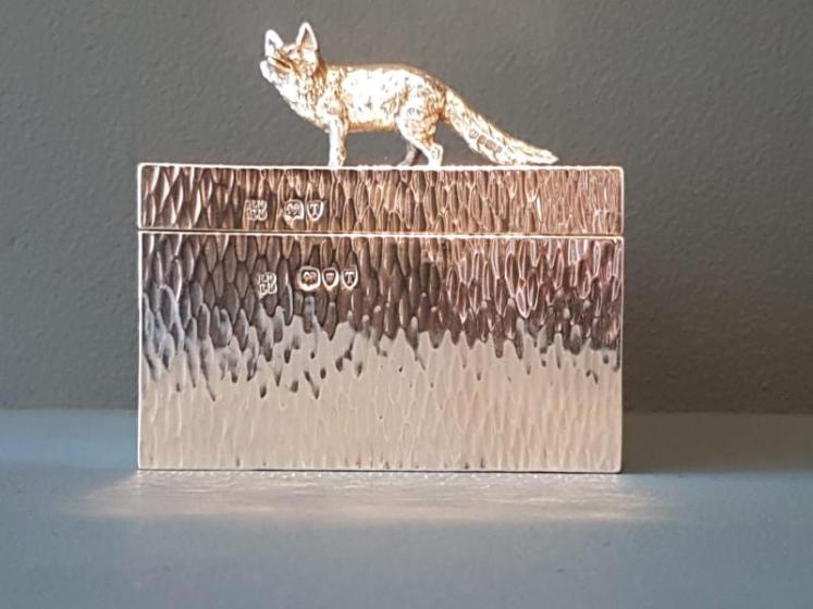 Victorian Silver Fox Planished Silver Table Box - Image 2