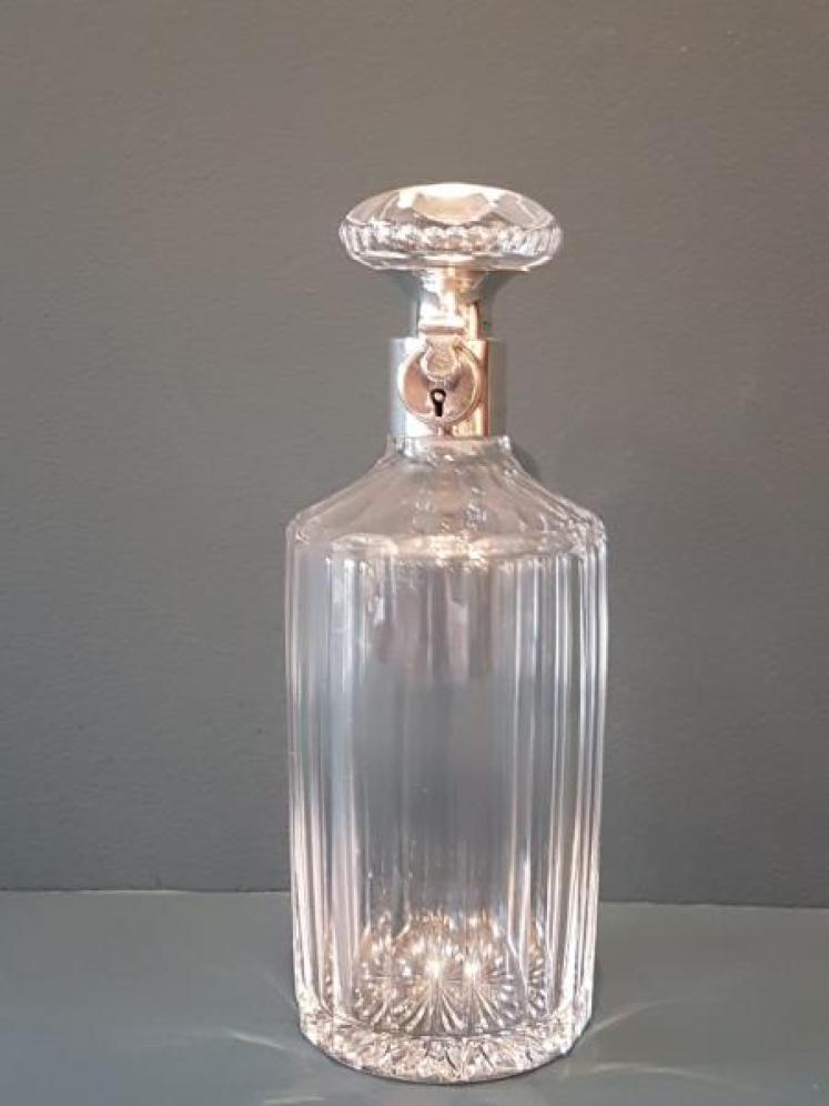 Rare Hukin and Heath Locking Decanter - Image 1