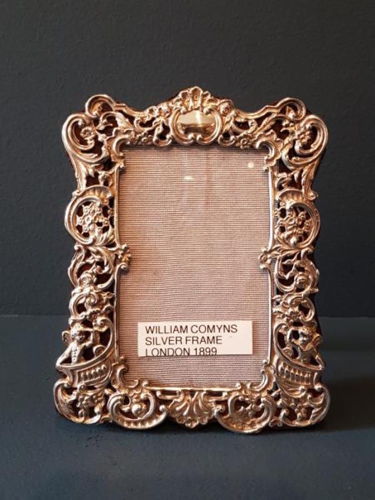 Victorian Silver Photo Frame by William Comyns - Image 1