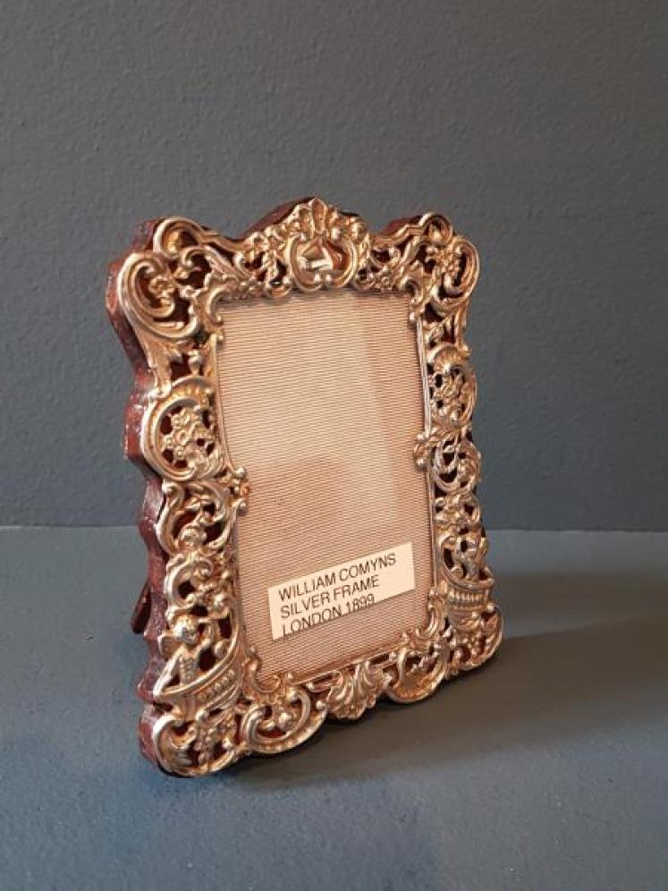 Victorian Silver Photo Frame by William Comyns - Image 6