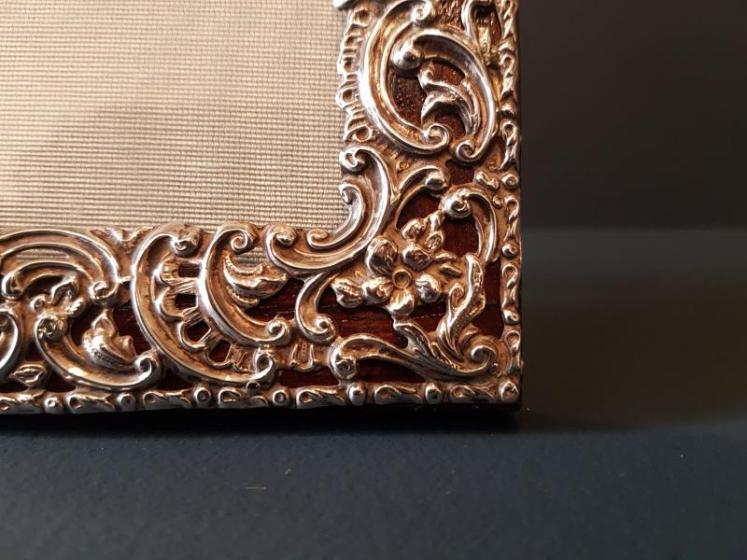 Fine Quality Victorian Silver Double Photo Frame - Image 6
