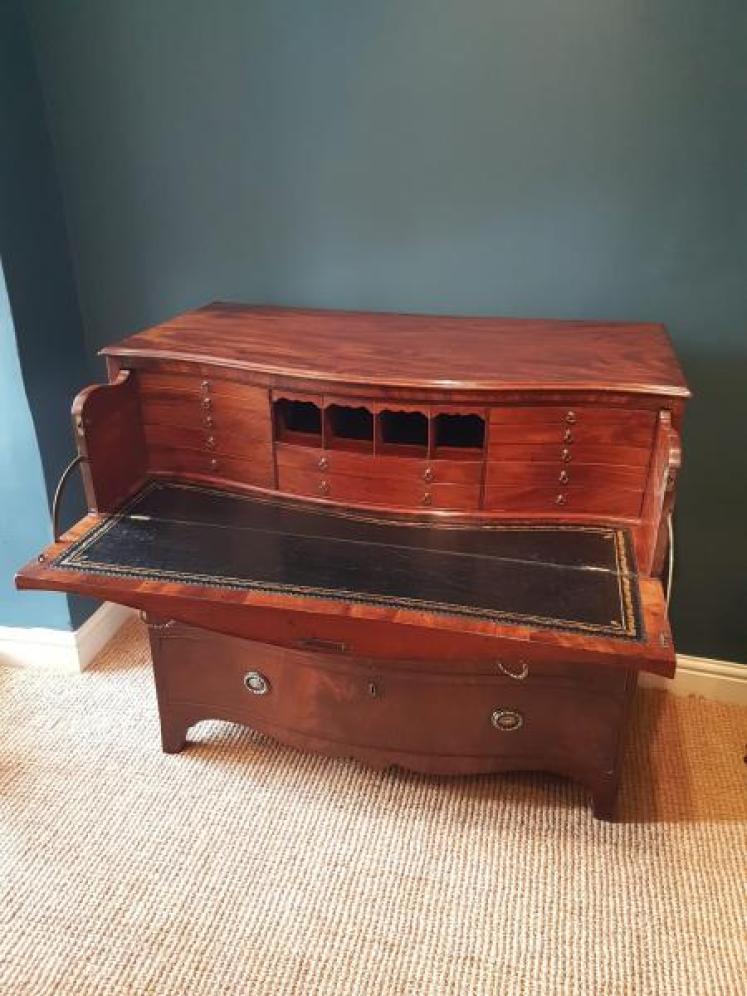 George III Serpentine Fronted Secretaire Chest - Image 1