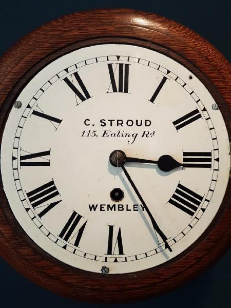 Victorian Oak Cased 8" Dial Clock - Image 4