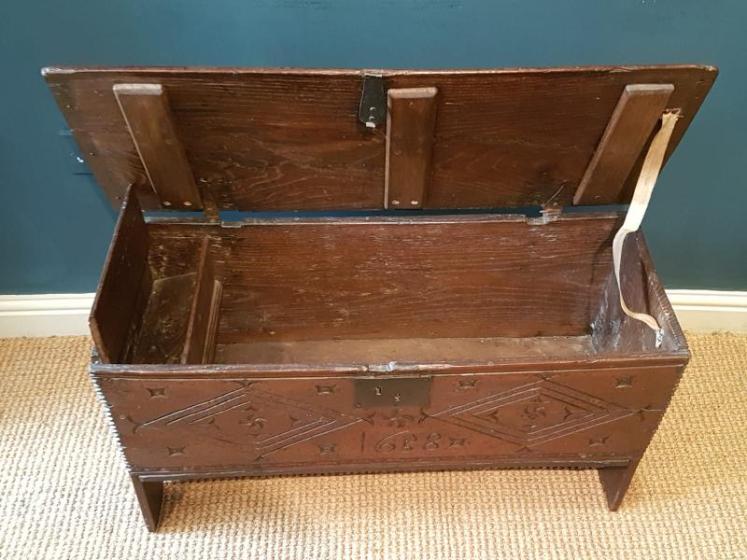 Period Oak Six Plank Coffer Dated 1658 - Image 3
