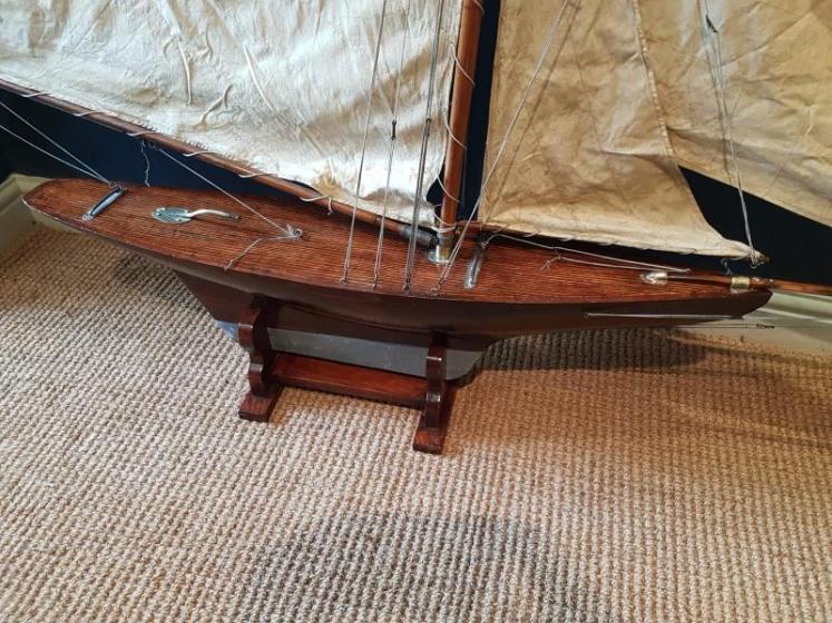Superb Pond Racing Yacht - Image 7