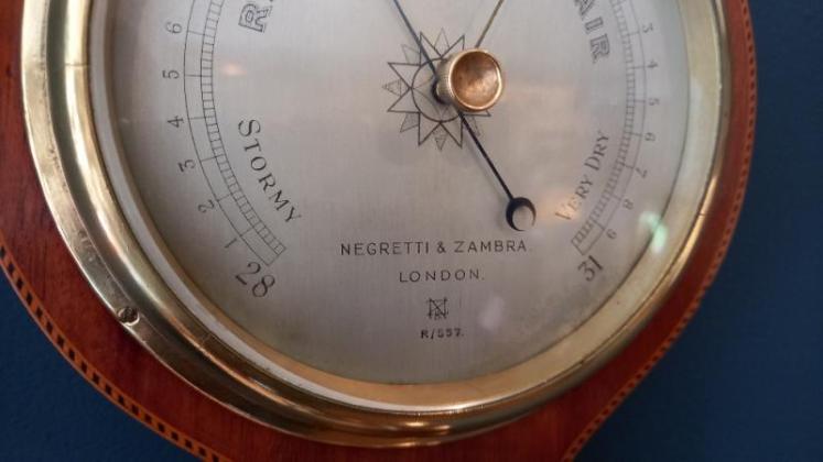 Superb Edwardian Sheraton Inlaid Banjo Barometer - Image 5