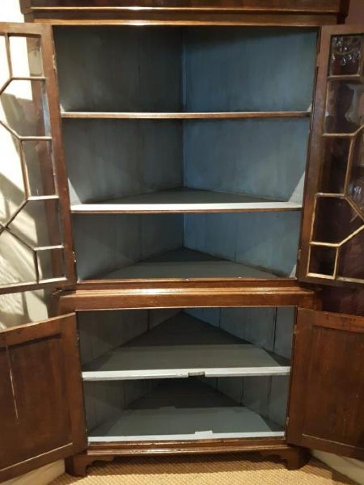 George III Oak Floor Standing Corner Cupboard  - Image 5