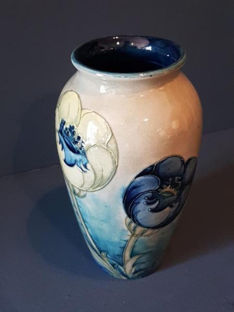 Rare Moorcroft Big Poppy on Celandon Ground Vase - Image 5