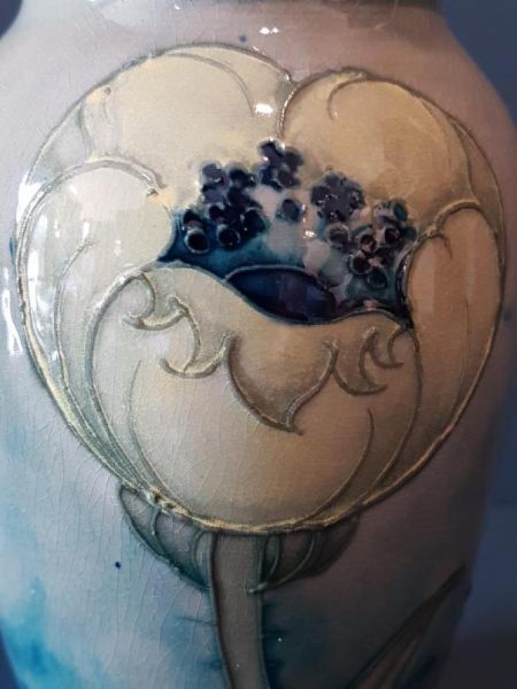 Rare Moorcroft Big Poppy on Celandon Ground Vase - Image 6