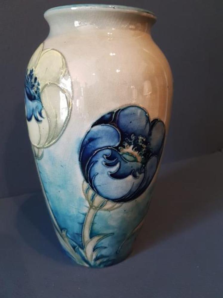 Rare Moorcroft Big Poppy on Celandon Ground Vase - Image 7